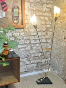 Aranyozott, kétágú, design állólámpa üvegburákkal