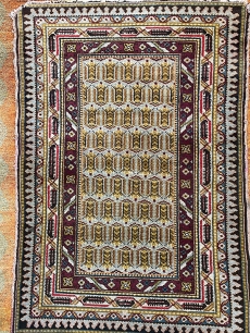 Élénk színű perzsa kézi szőnyeg